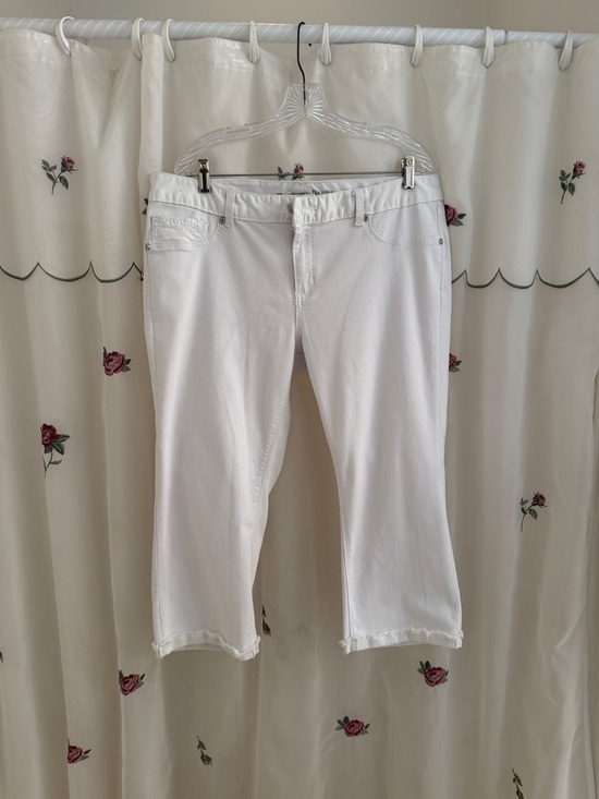 Rhythm In Blues Denim - Cropped White Women's Ankle Jeans - Classic Straight Crop